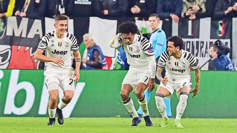 Dybala fires Juve past depleted Porto