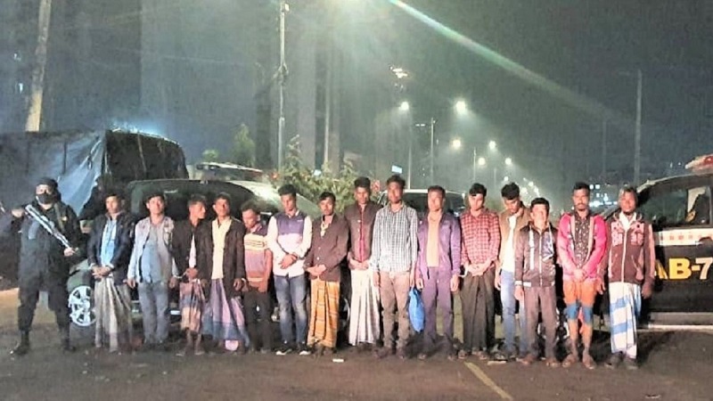 15 robbers held for abducting 17 fishermen in Chattogram 