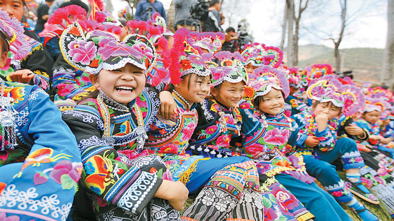 Yi People's Costume-Competition Festival opens