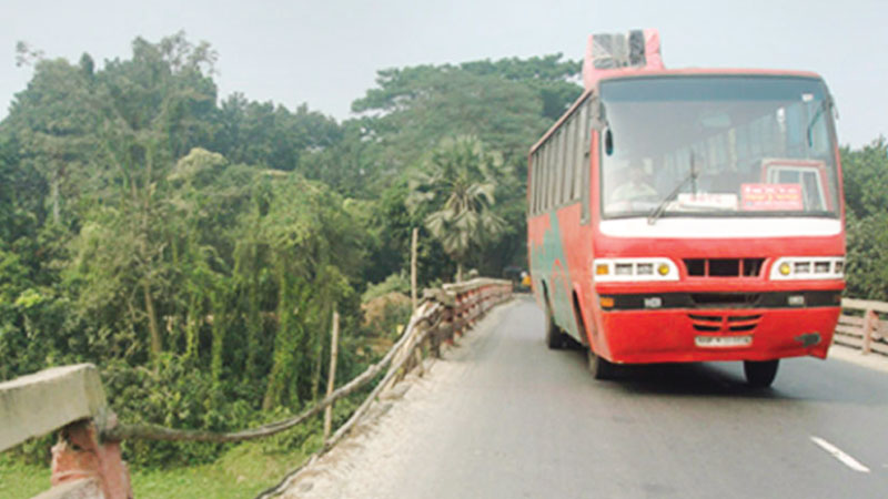 3 bridges lie dilapidated for years