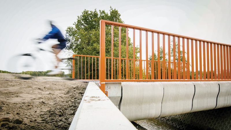 Dutch open ‘world’s first 3D-printed bridge’