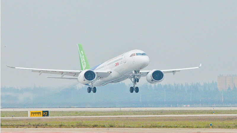 China-made large aircraft C919 takes orders to 815