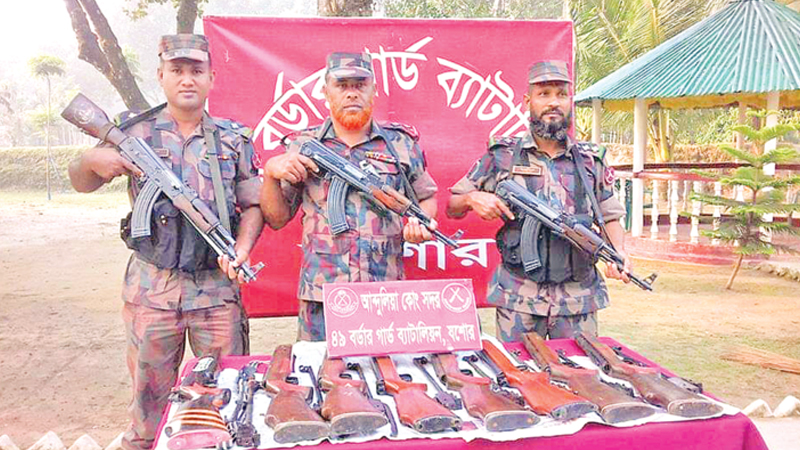 8 smuggled air guns seized  