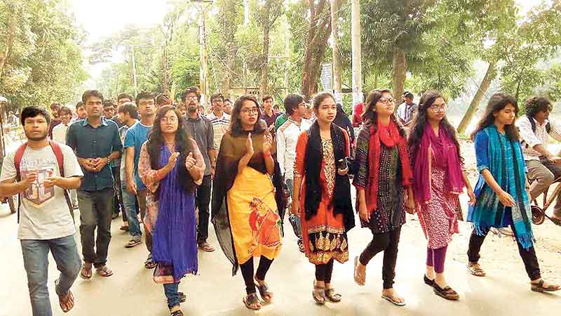 Strike enters 9th consecutive day 