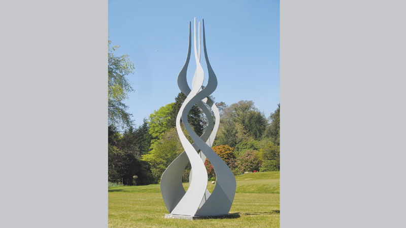 A debate on sculpture, idol and statue 