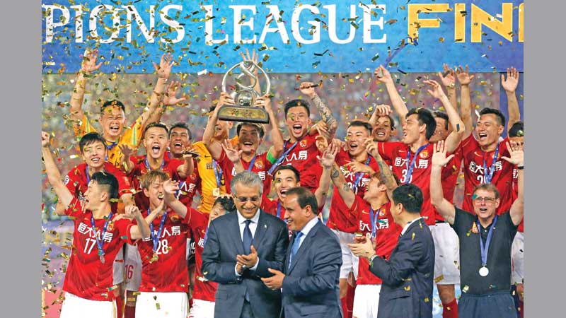 Evergrande lift Asian crown with Elkeson magic