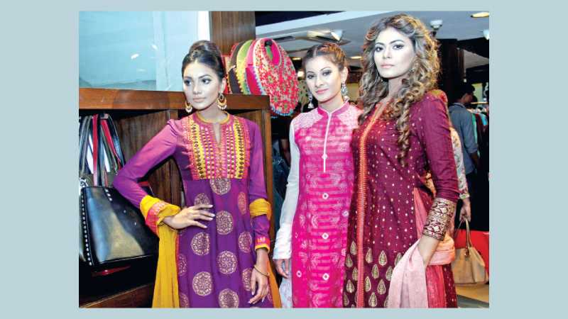 Aarong organises Eid Collection Preview 2016