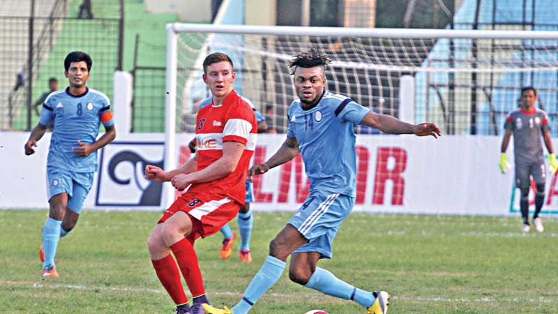 Dhaka Abahani off to perky start
