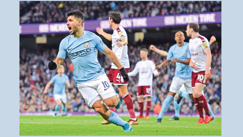 Aguero double lifts City in FA Cup