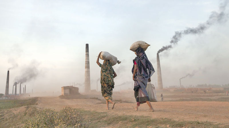 Air pollution, women and media    