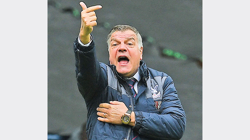 Allardyce quits as Palace manager