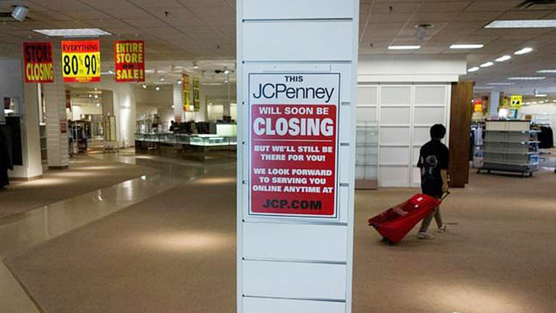 American malls confront Amazon era
