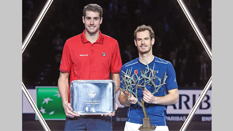 Murray caps rise to number one with Paris title 