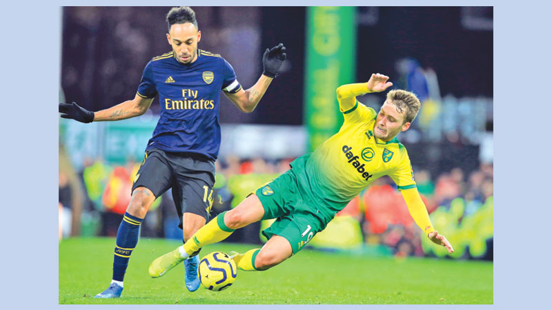 Same old Arsenal under new manager