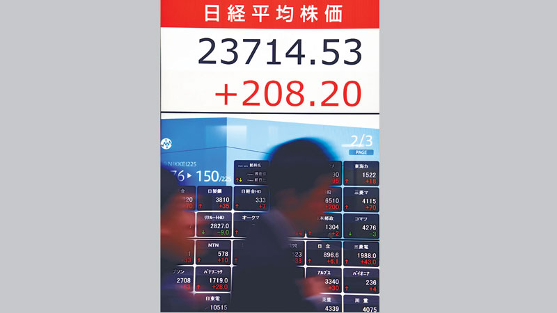 Most Asian markets rise as 2018 rally extends