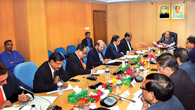 Governor asks banks to accelerate productive investment