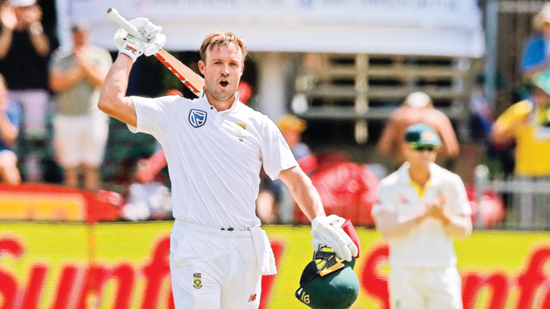 Australia still trail De Villiers-inspired SA