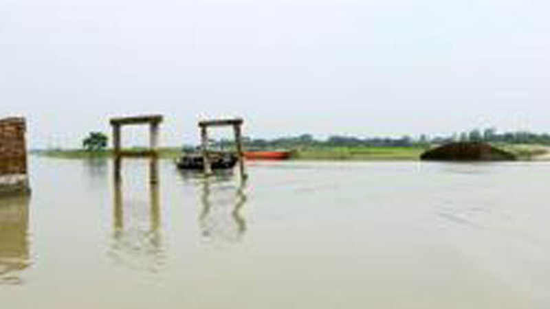 Woes immense as B’baria bridge work stuck halfway
