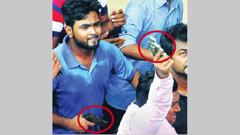 2 BCL leaders expelled over Gulistan clash