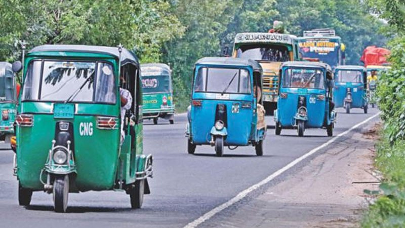 Banned three-wheelers making highways more dangerous