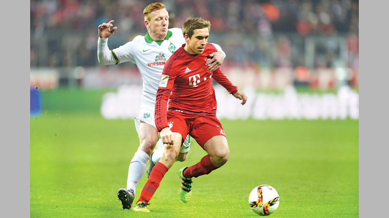 Muller, Thiago double act sees Bayern blitz Bremen