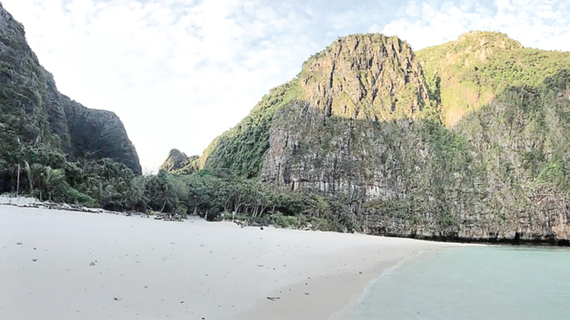 Thai bay in ‘The Beach’ shut indefinitely