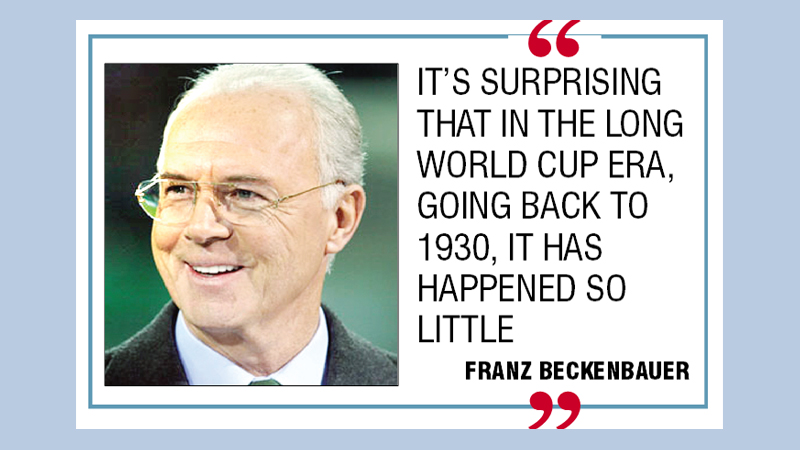 Beckenbauer greets Deschamps