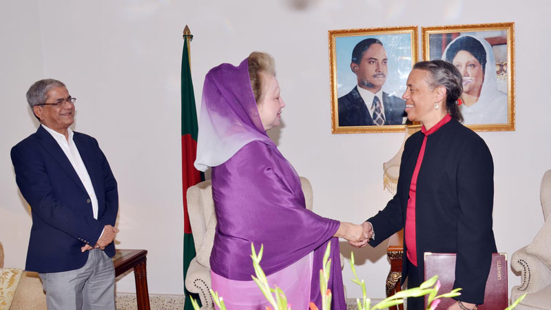 Bernicat talks various issues with Khaleda