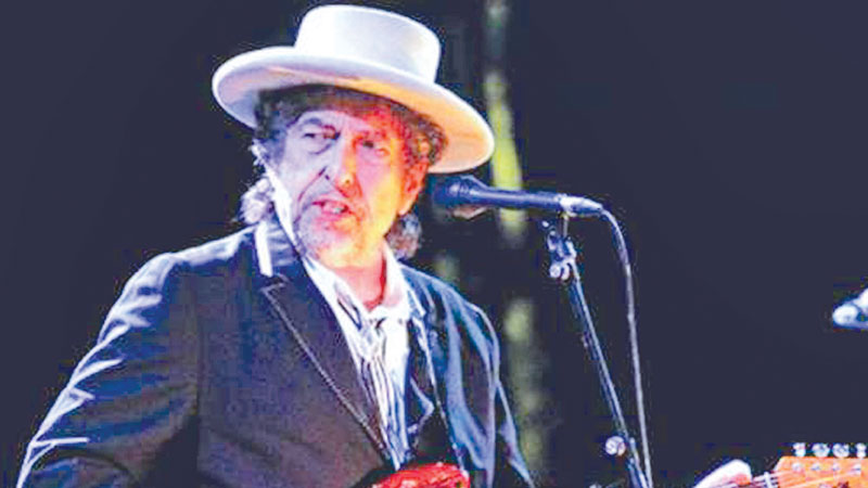 Bob Dylan to receive Nobel  prize in Stockholm 