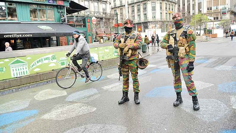 Brussels extends terror alert 
