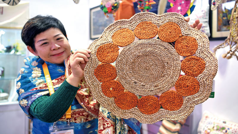 CIIE makes Bangladeshi jute products popular