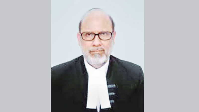Uphold dignity of judiciary