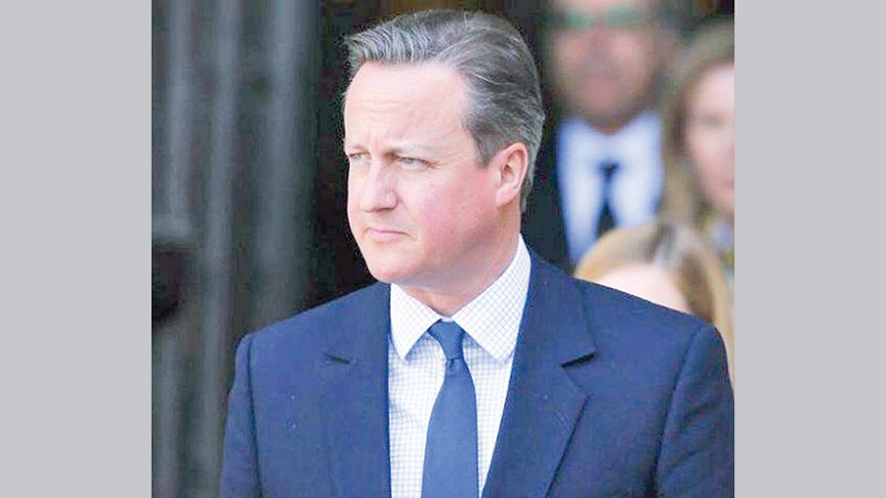‘Asked Queen’s help in Scottish vote’, says ex-PM Cameron  