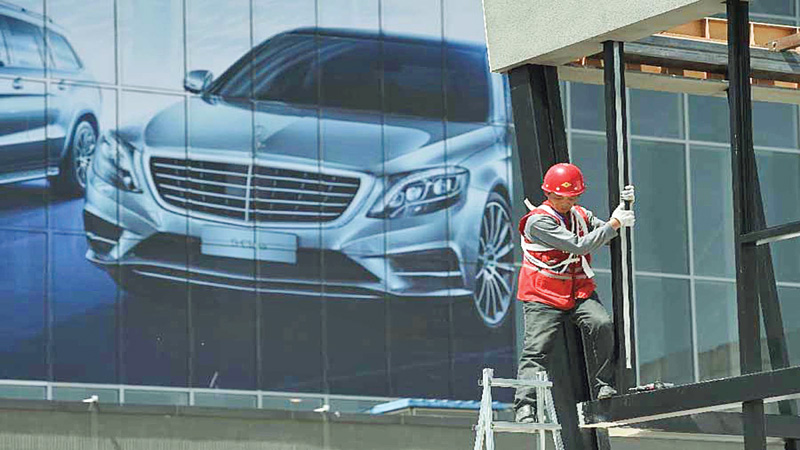 Carmakers focus on China as scorching market slows