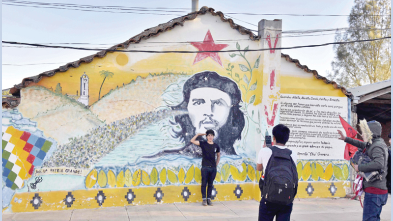 Cubans pay tribute to ‘Che’ on 50th anniversary of his death