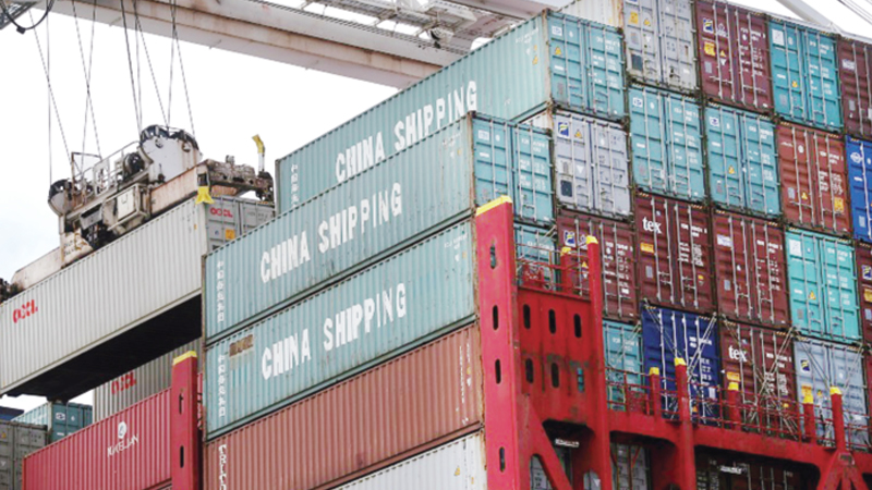 China exports top forecasts but 
warning over US tariffs impact