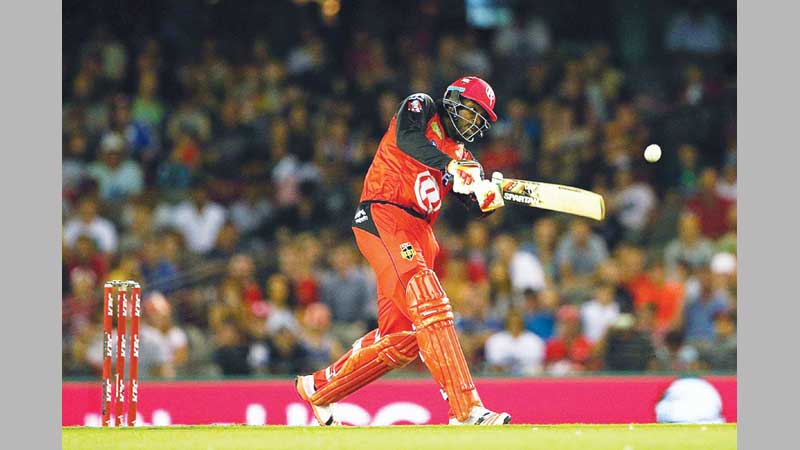 Gayle takes aim at critics as he leaves BBL