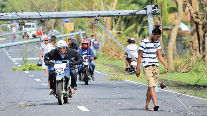 Christmas typhoon leaves 4 dead in Philippines