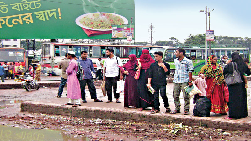 Barisal faces indefinite 
bus strike on 15 routes