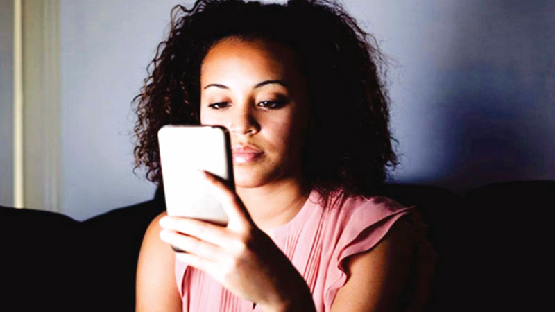 Could smartphones 
be making migraines 
even tougher to treat?