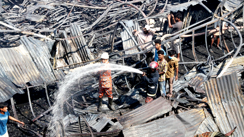 Ctg fire burns 100 shops