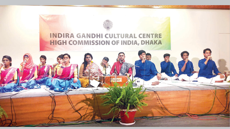 Students of DU music department perform 
at National Museum