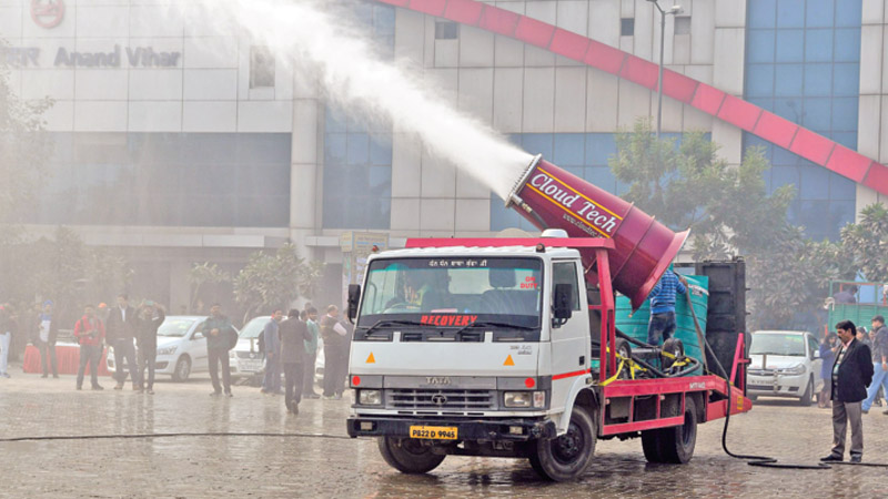 Delhi runs ‘anti-smog’ mist cannon test trial Delhi runs ‘anti-smog’ mist cannon test trial 