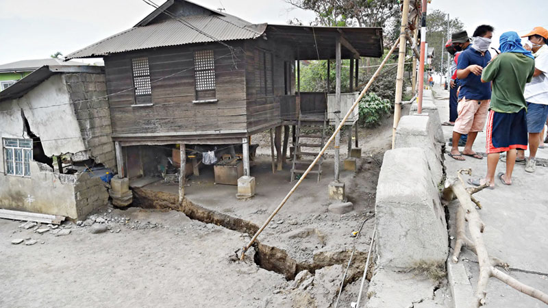 Despite risks, Philippine villagers made volcano their home
