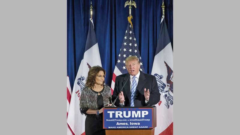 Sarah Palin endorses �master� dealmaker Trump 