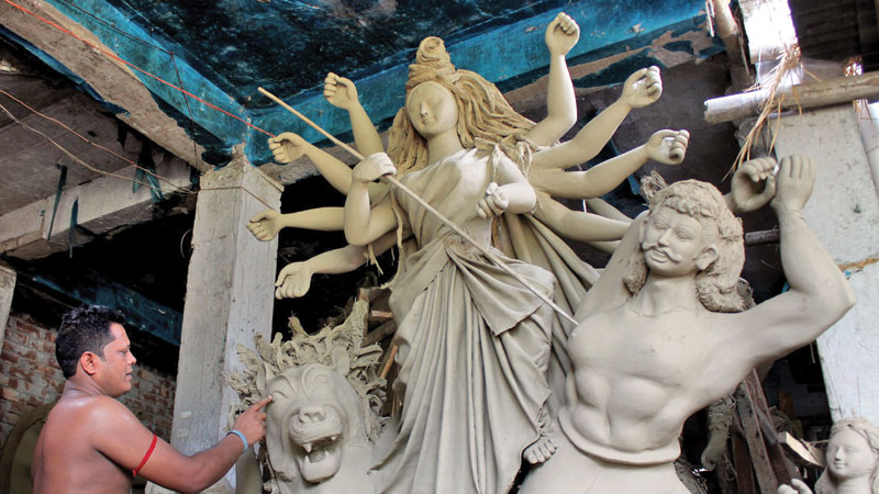 Idol makers busy ahead of Durga Puja in Rajshahi