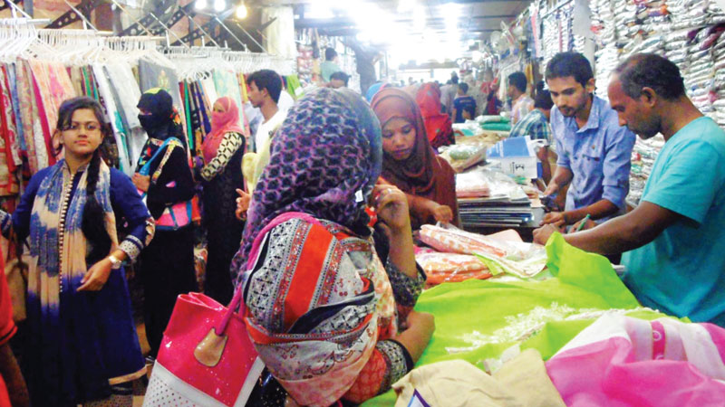 Eid shopping gaining momentum in Noakhali