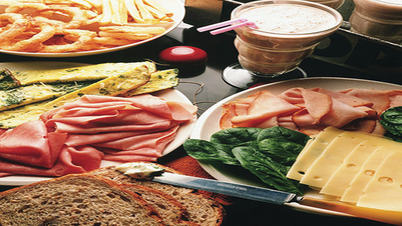 FDA calls for less salt 
in processed foods
