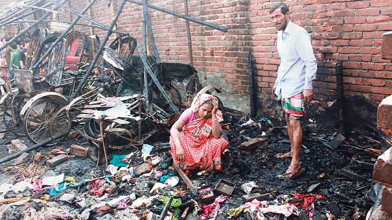 Houses, shops gutted in Feni 