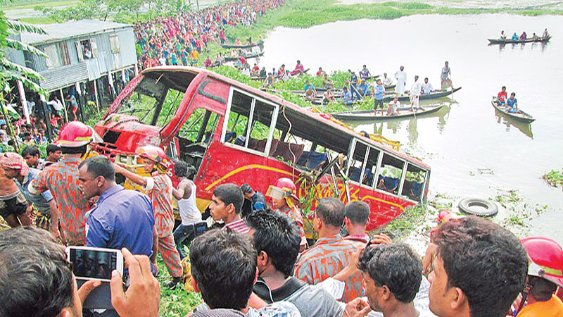 Four killed in Munshiganj road crashes